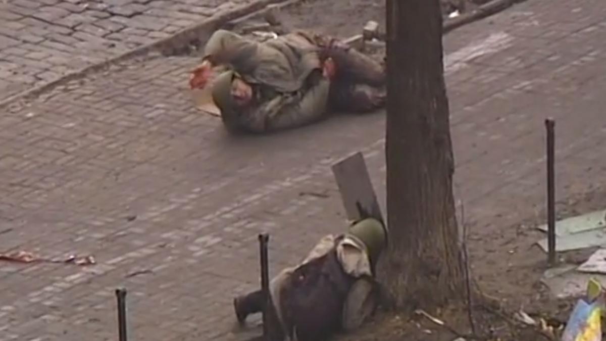 varsare de sange in ucraina chiar de paste doi oameni ucisi de lunetisti