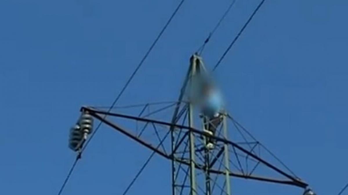 protest pe stalpul de inalta tensiune vezi cum s a incheiat