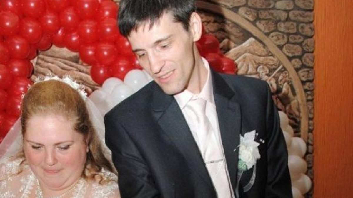 detaliul penibil pe care l a aratat rochia de mireasa preotul i a zis sa se acopere cand a intrat