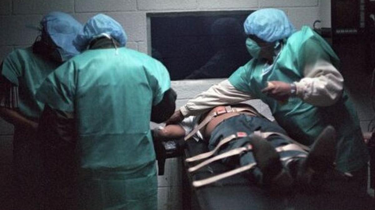 autoritatile americane acuzate de cruzime un detinut a murit in chinuri groaznice dupa ce i s a