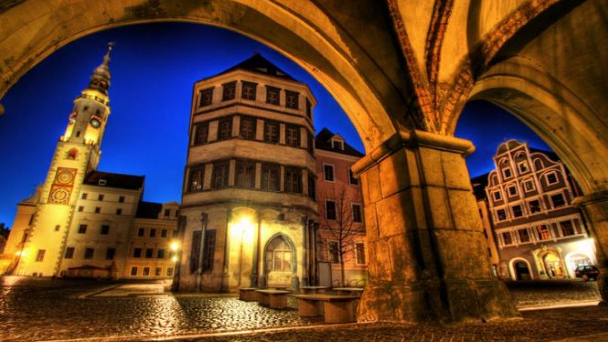 500 000 de euro pe an de la un filantrop necunoscut