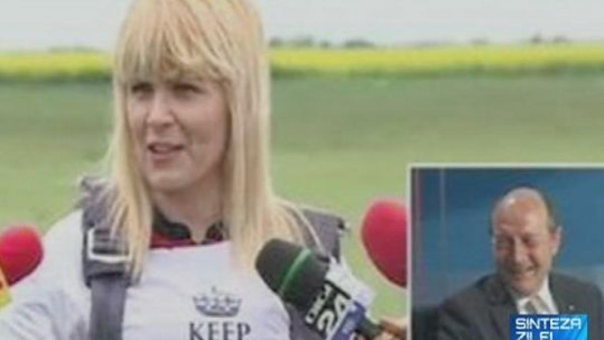 badea se vede clar intre domnul basescu si doamna udrea exista o atractie atractia gravitationala