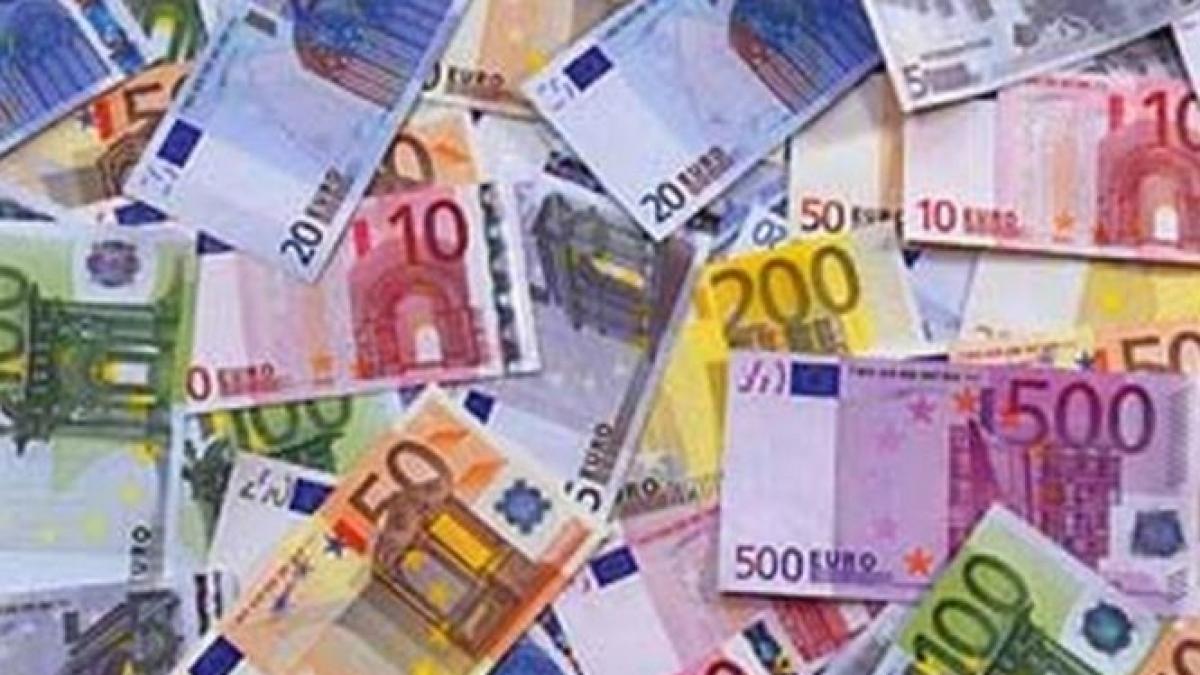 superscrieri si avon ofera 3000 de euro burse pentru realizarea a 3 proiecte jurnalistice