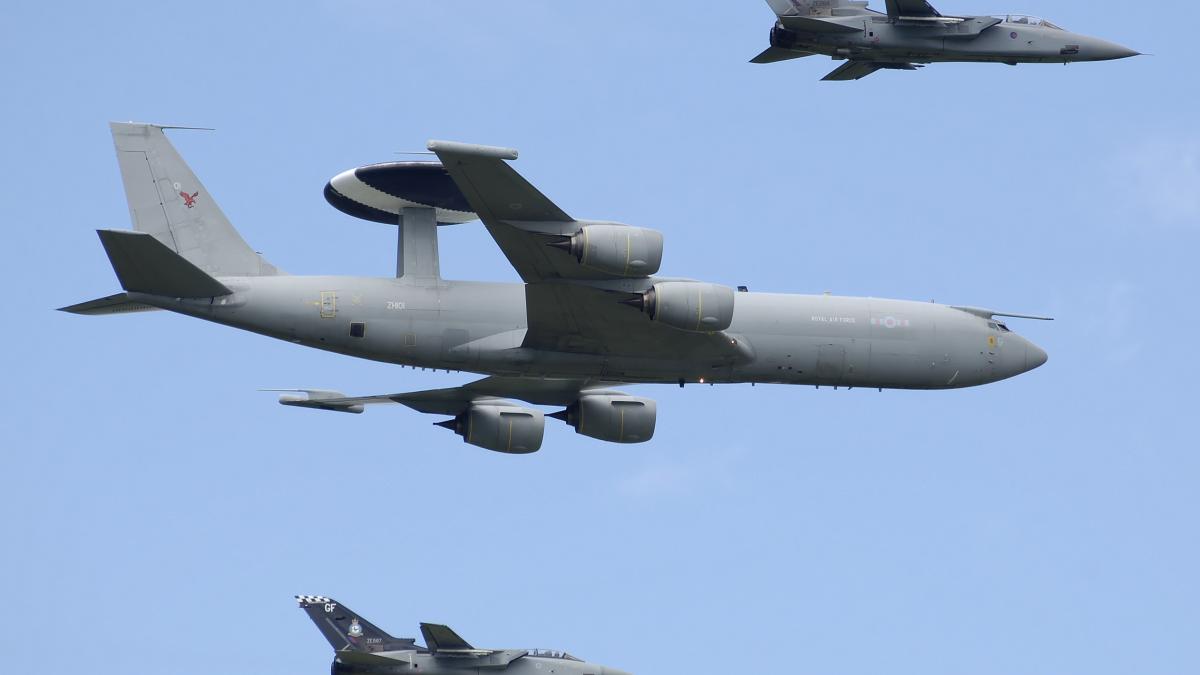 nato monitorizeaza miscarile militare ruse cu avioane care survoleaza romania si polonia