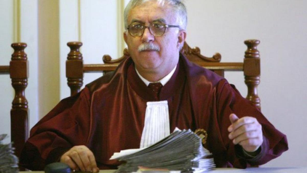 ccr se antepronunta in cazul basescu in romania nu mai inchizi pe nimeni de pe vremea lui stalin