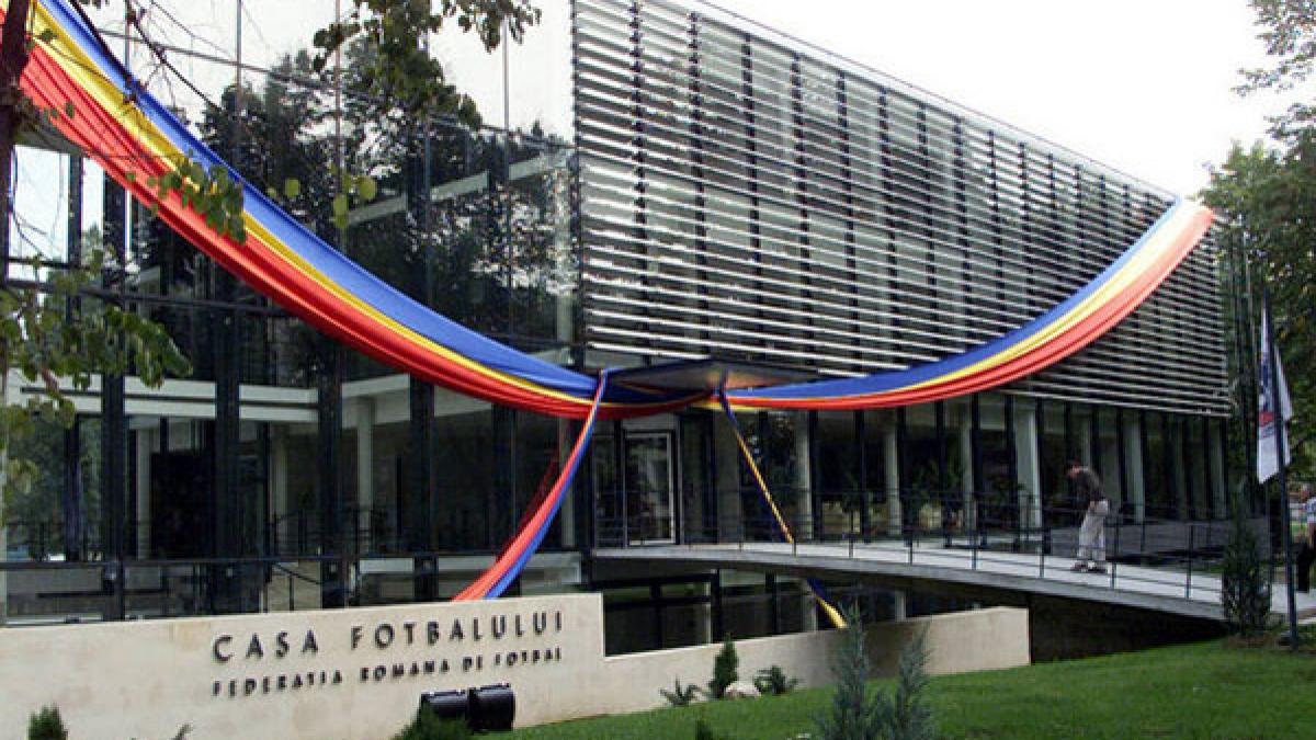 la frf se premiaza si esecurile ce prime uriase au fost date dupa ratarea calificarii la mondiale