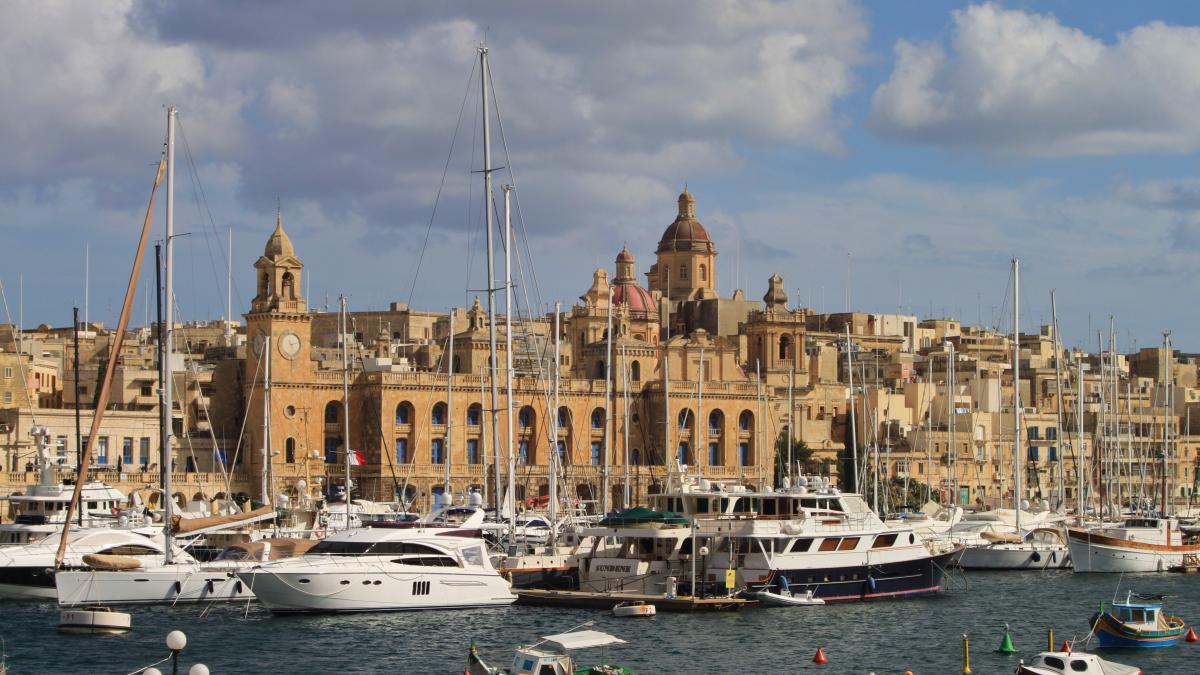 rabat satul maltez la granita dintre modern si traditional