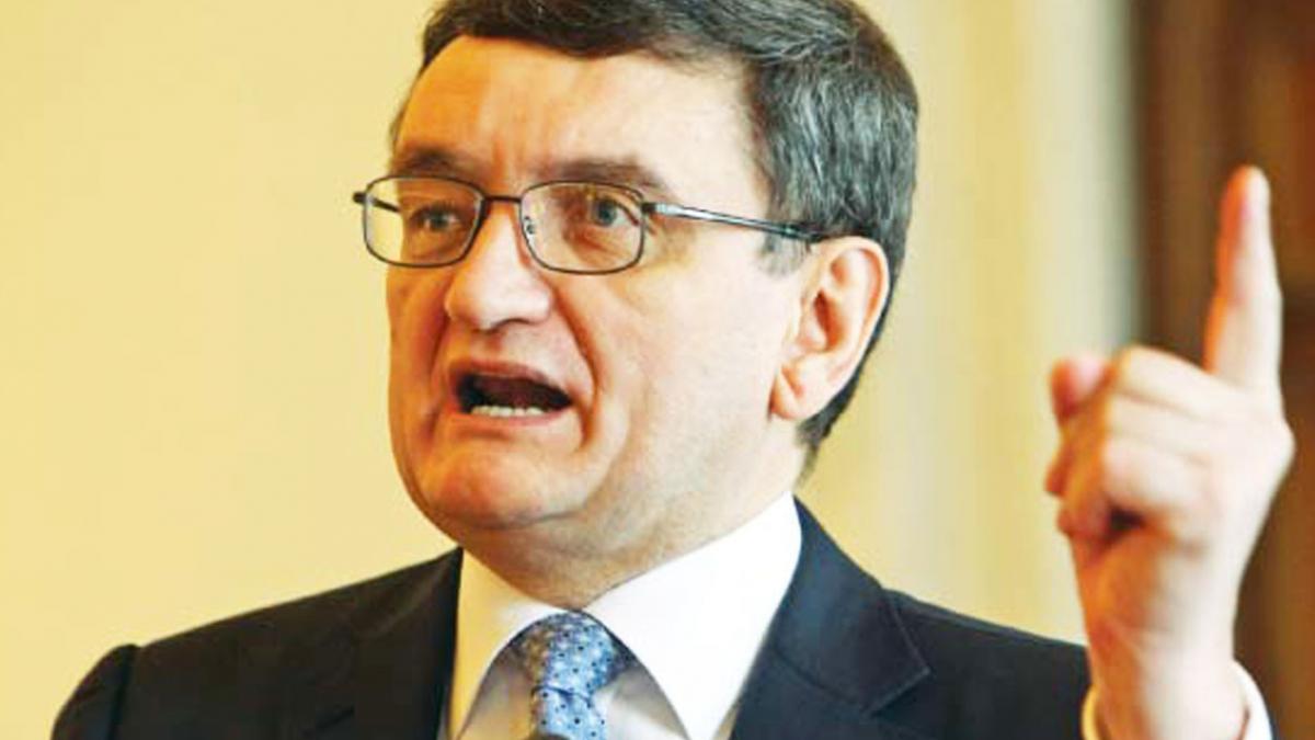 victor ciorbea va prelua astazi functia de avocat al poporului zgonea si tariceanu prezenti la