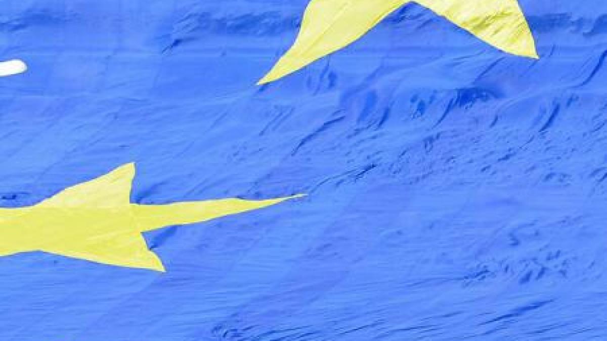 ziua europei celebrata si la bucuresti flash mob pe oda bucuriei si statii de metrou redenumite