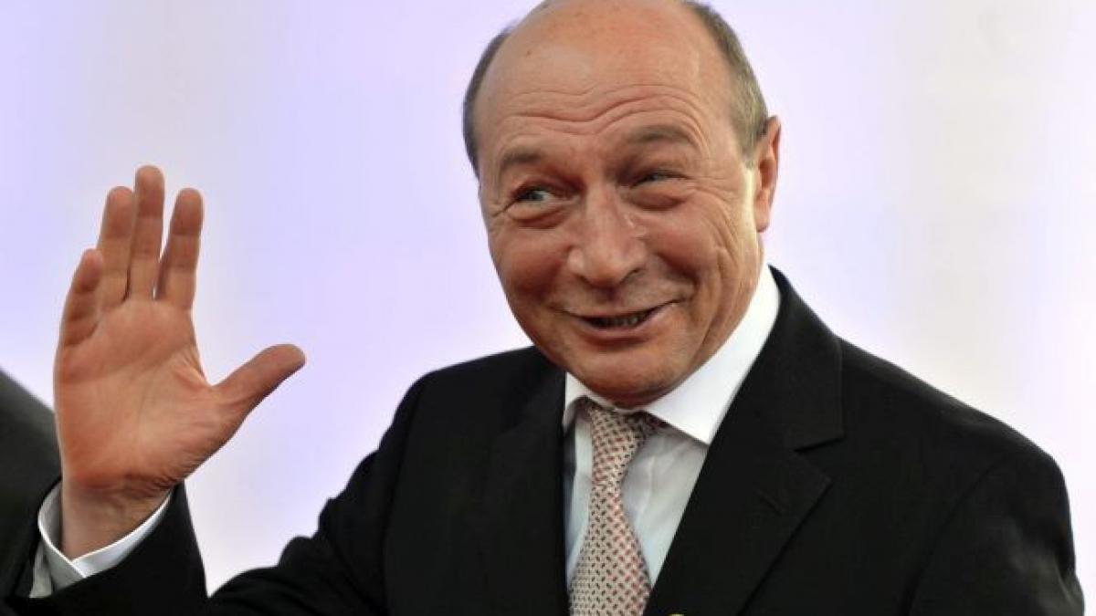 basescu nu am niciun complex fata de intelectualitatea din romania niciunul din ei nu ar conduce un