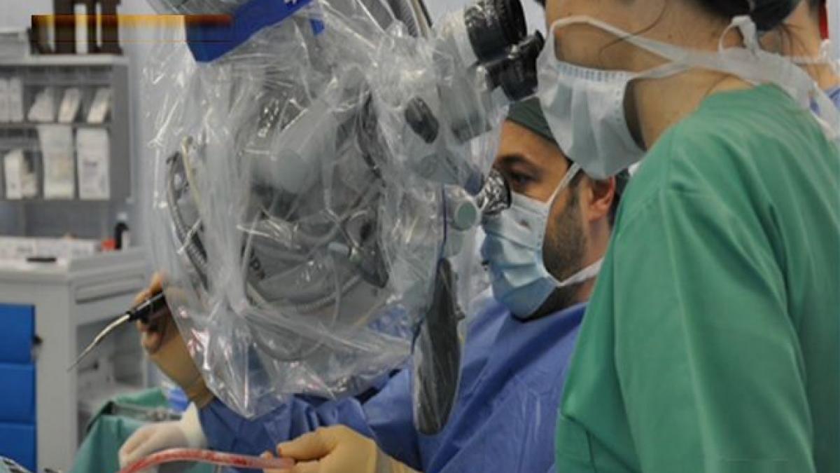 imagini de la operatia pe care a suportat o azi leo iorga