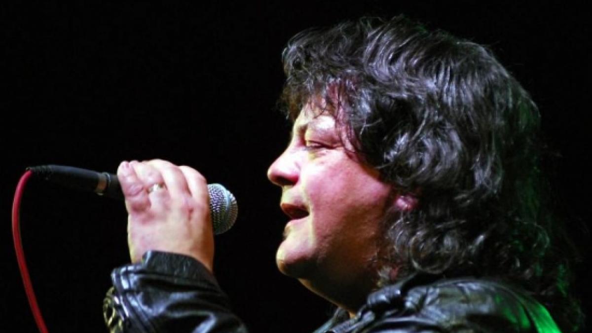 leo iorga fostul solist al trupei compact a fost operat cu succes