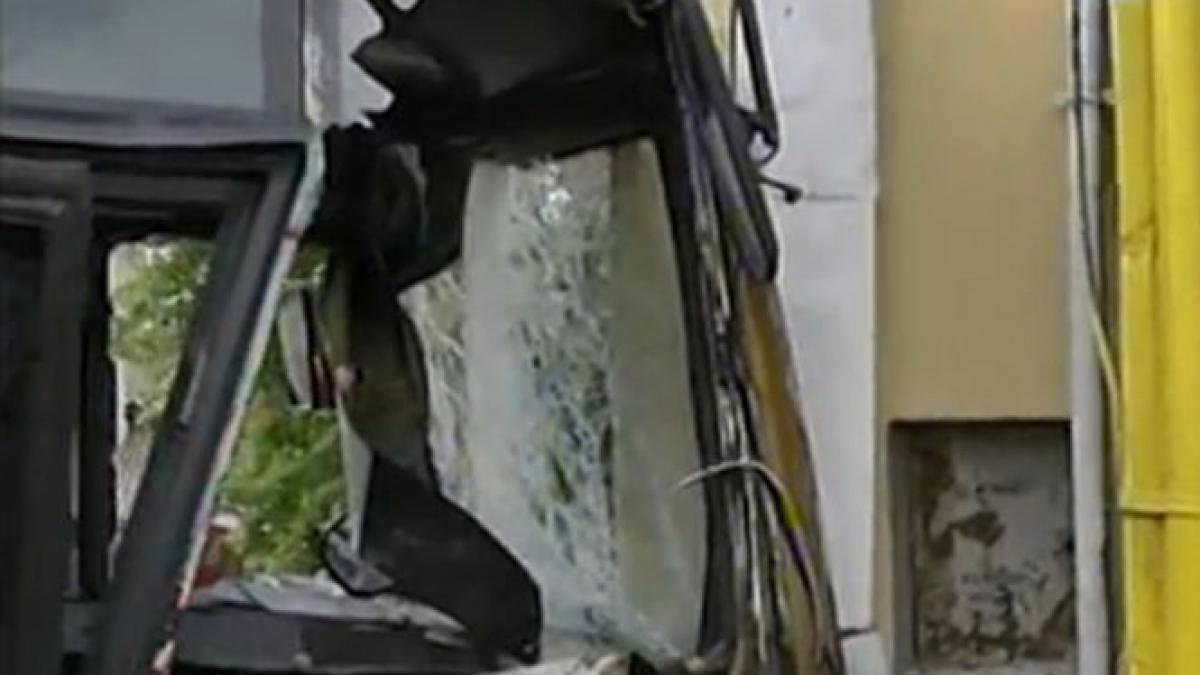 accident grav la valul lui traian 11 jandarmi au fost raniti