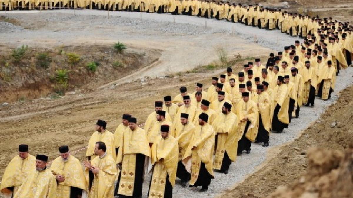 ce sume ascunde biserica ortodoxa tarifele invizibile care umfla buzunarele preotilor