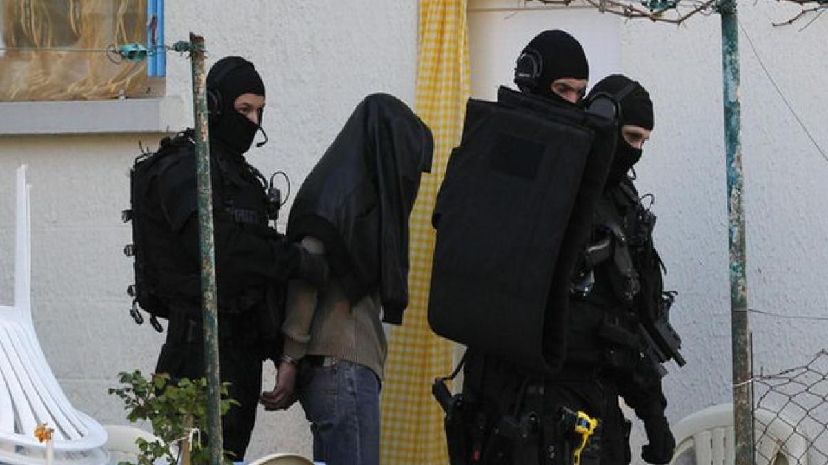 6 jihadisti sirieni au fost arestati in franta