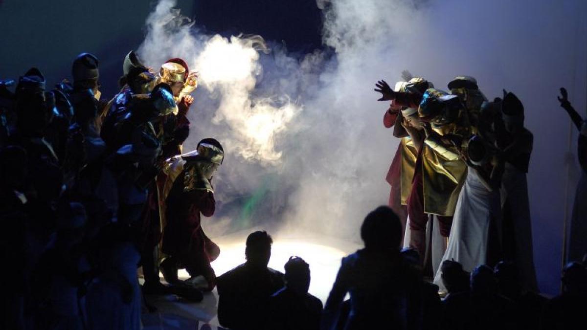 directorul artistic al operei nationale din grecia myron michailidis la pupitrul operei nationale