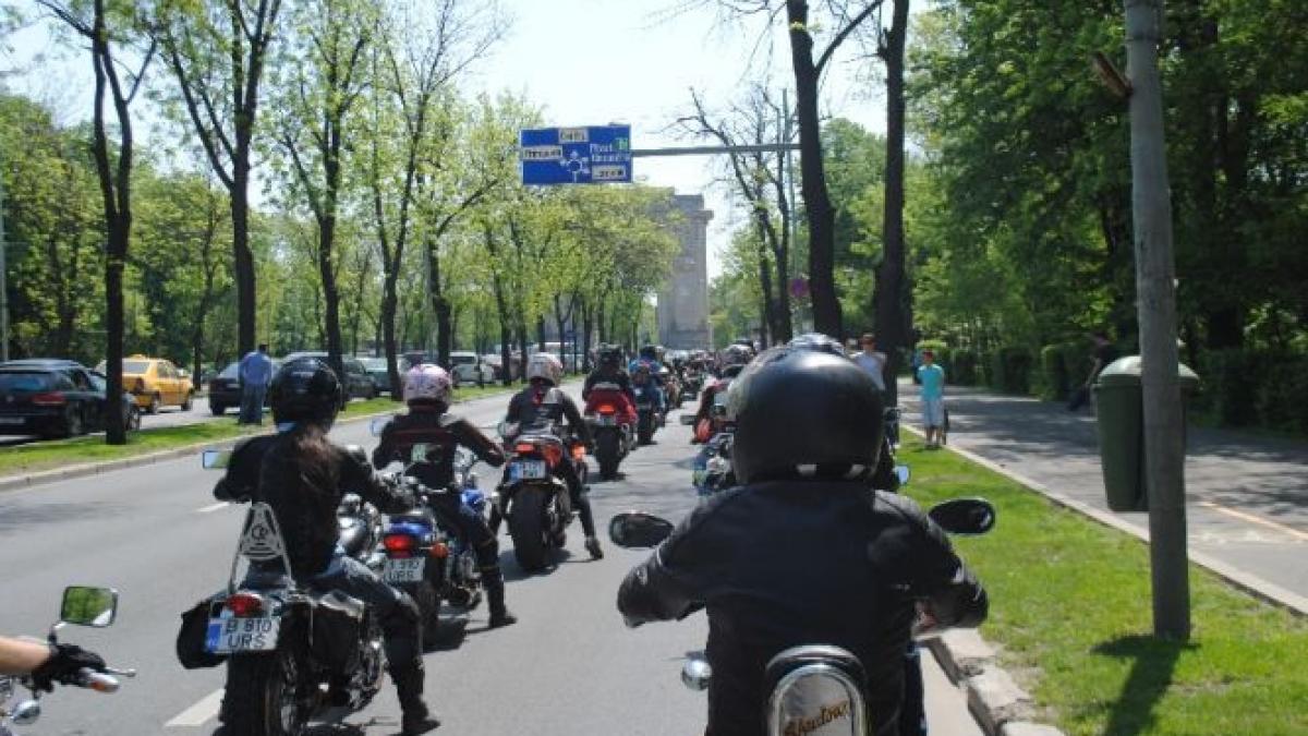 iubim 2roti 24 mai bucuresti cel mai mare eveniment dedicat pasionatilor de doua roti