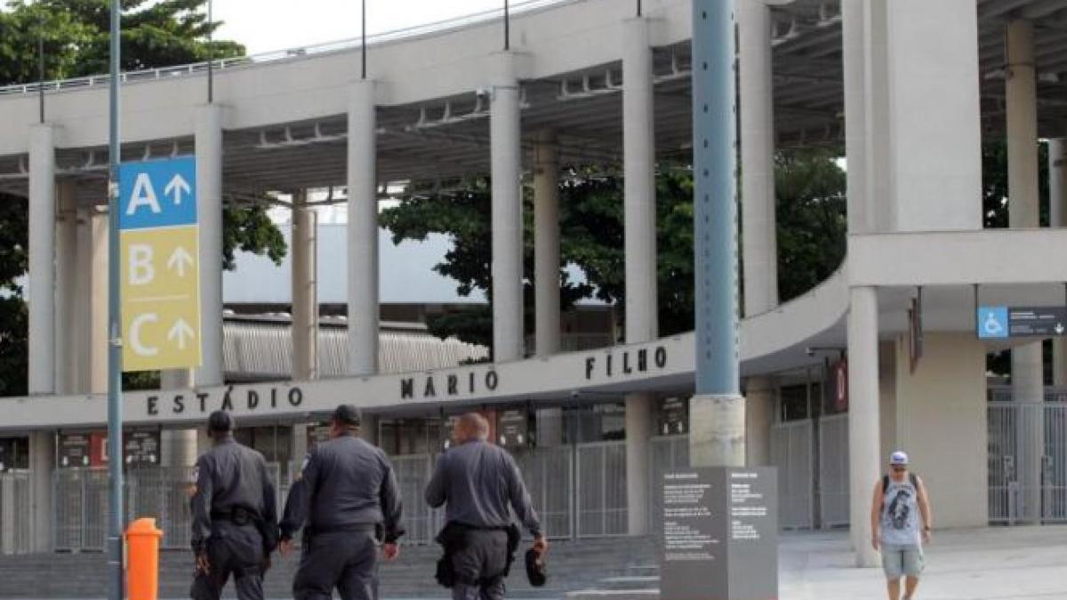 greva de avertisment inainte de campionatul mondial din brazilia politistii din rio de janeiro cer