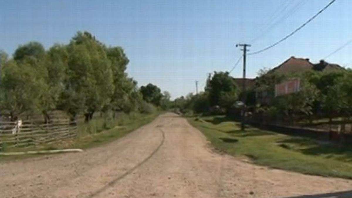 ca in evul mediu un sat din romania fara apa curenta drum si autobuze de ambulanta nu poate fi vorba