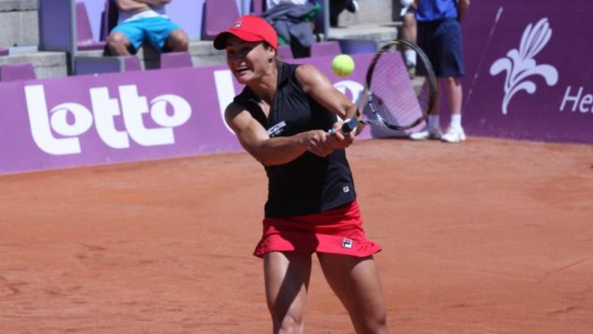 monica niculescu s a calificat in turul doi la roland garros