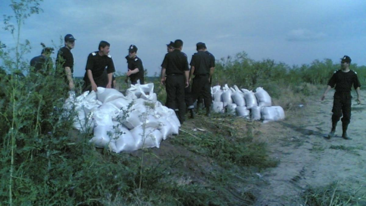 unda de viitura de pe dunare va atinge cota maxima astazi la intrarea in romania