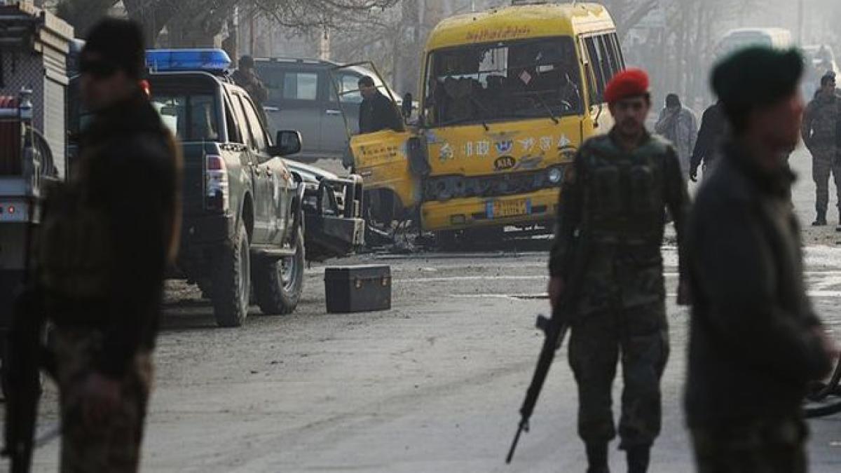 afganistan cel putin 4 militari au murit intr un atentat sinucigas