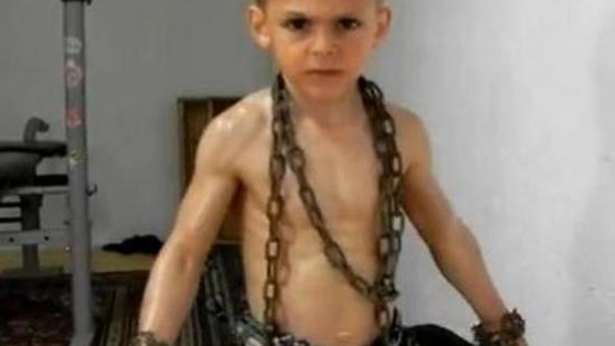 micul hercule mesaj disperat pe facebook e foarte periculos