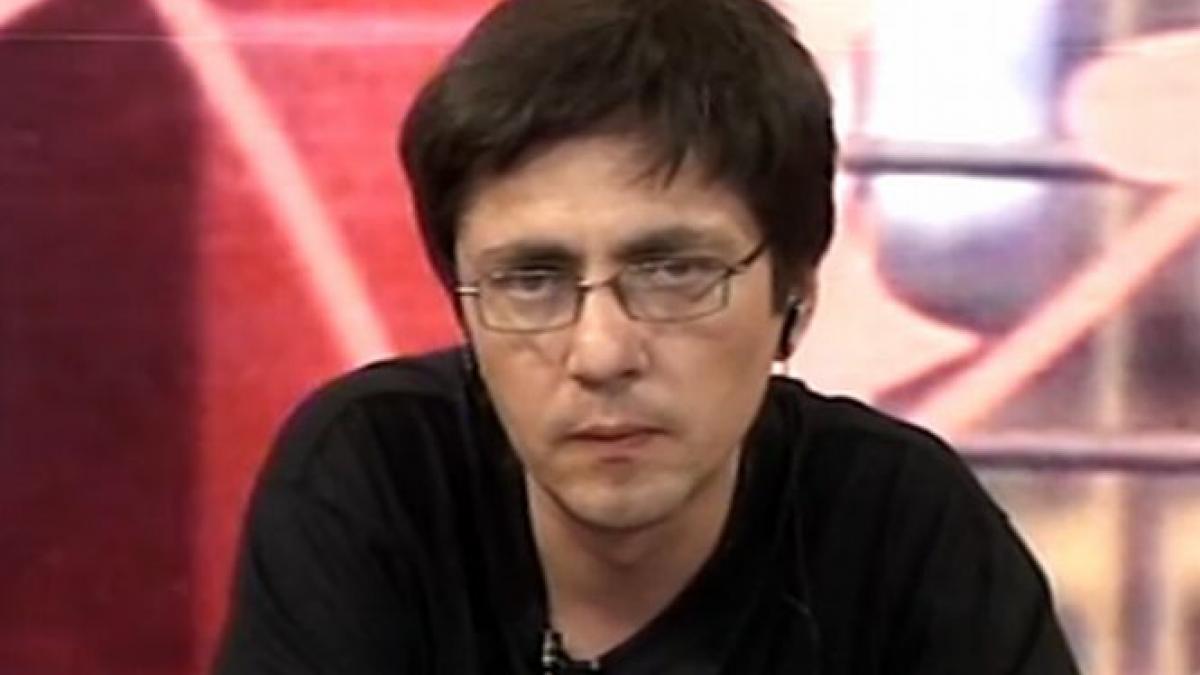 barbatul care l a scuipat pe basescu a fost dus la psihiatrie dupa ce a incercat sa se sinucida de