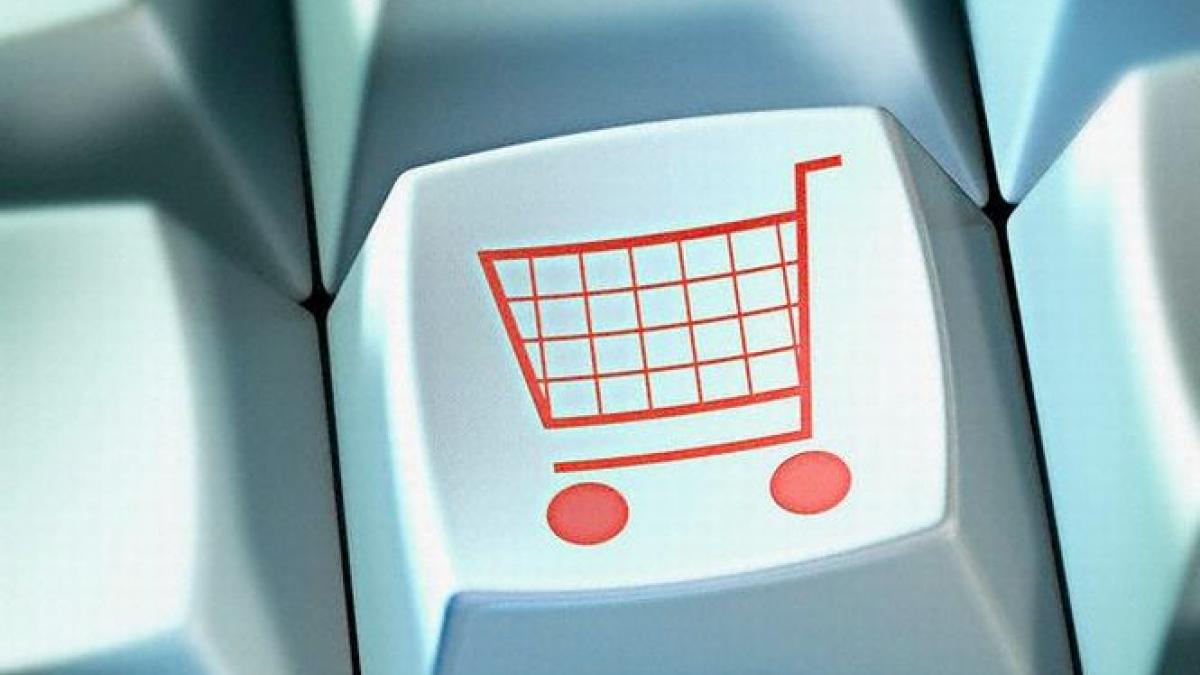 numarul romanilor care isi fac cumparaturile pe internet in crestere