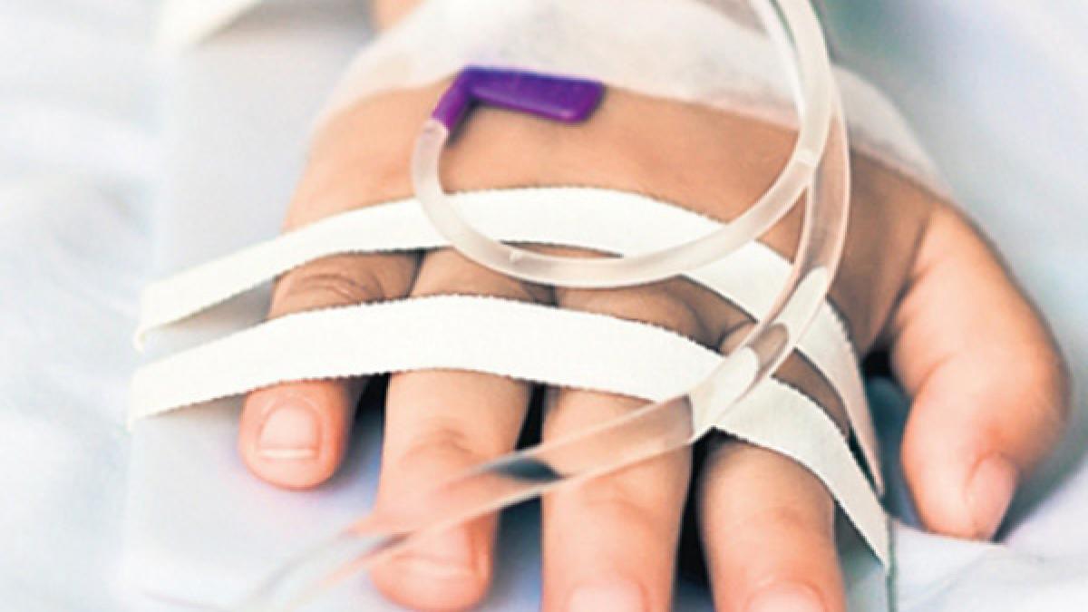 un copil de trei ani se zbate intre viata si moarte dupa ce a fost batut cu salbaticie concubinul