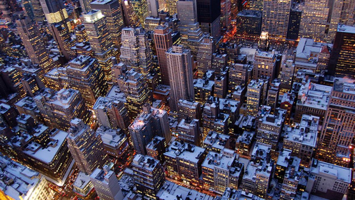 unde de soc pe piata financiara economia americii s a contractat pentru prima data din 2011