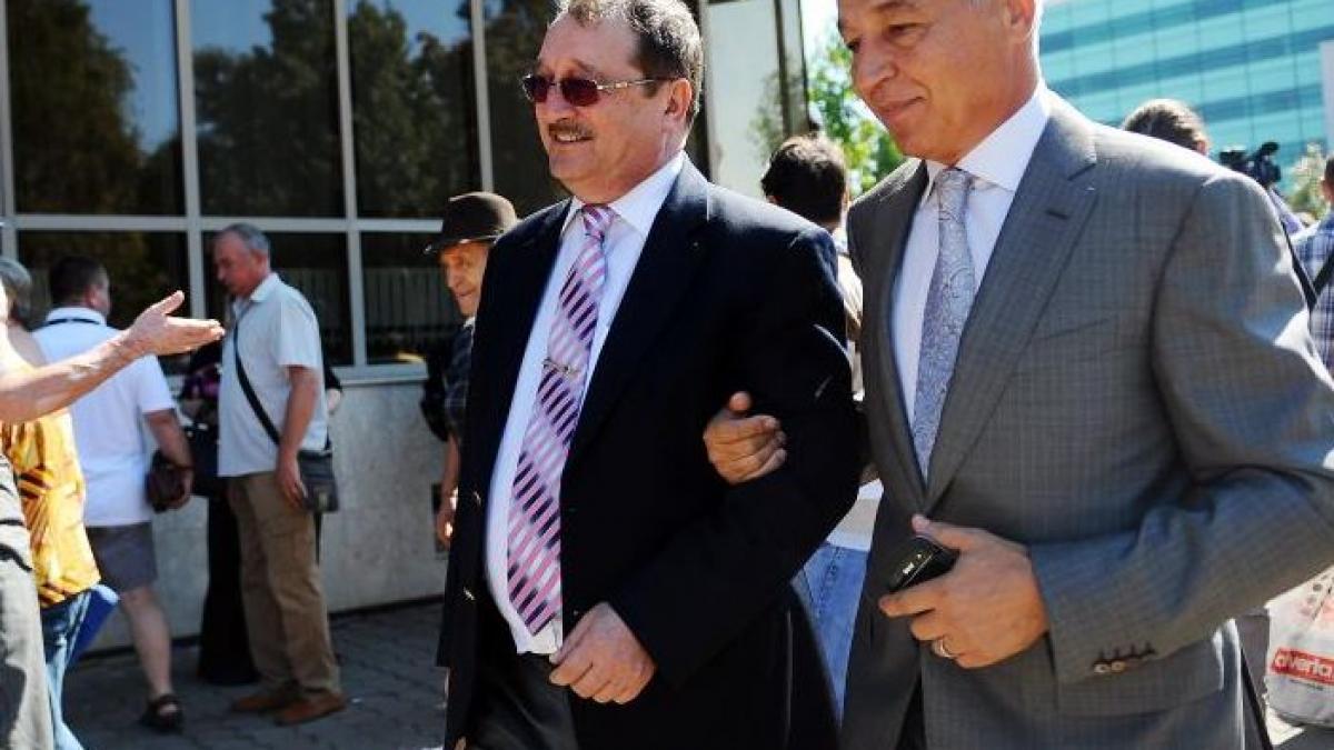 q a afacerile dubioase ale lui mircea basescu