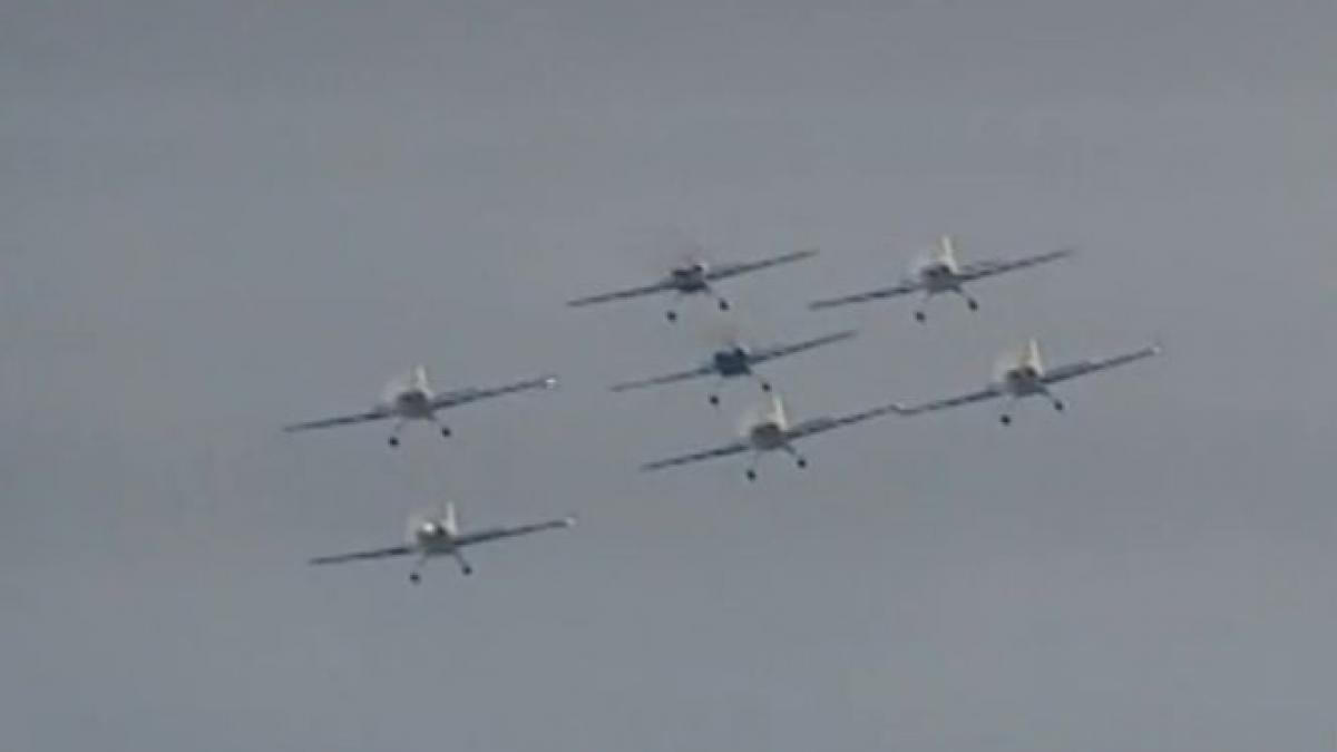 show aviatic de 1 iunie trei ore de spectacol total pe aerodromul de la clinceni