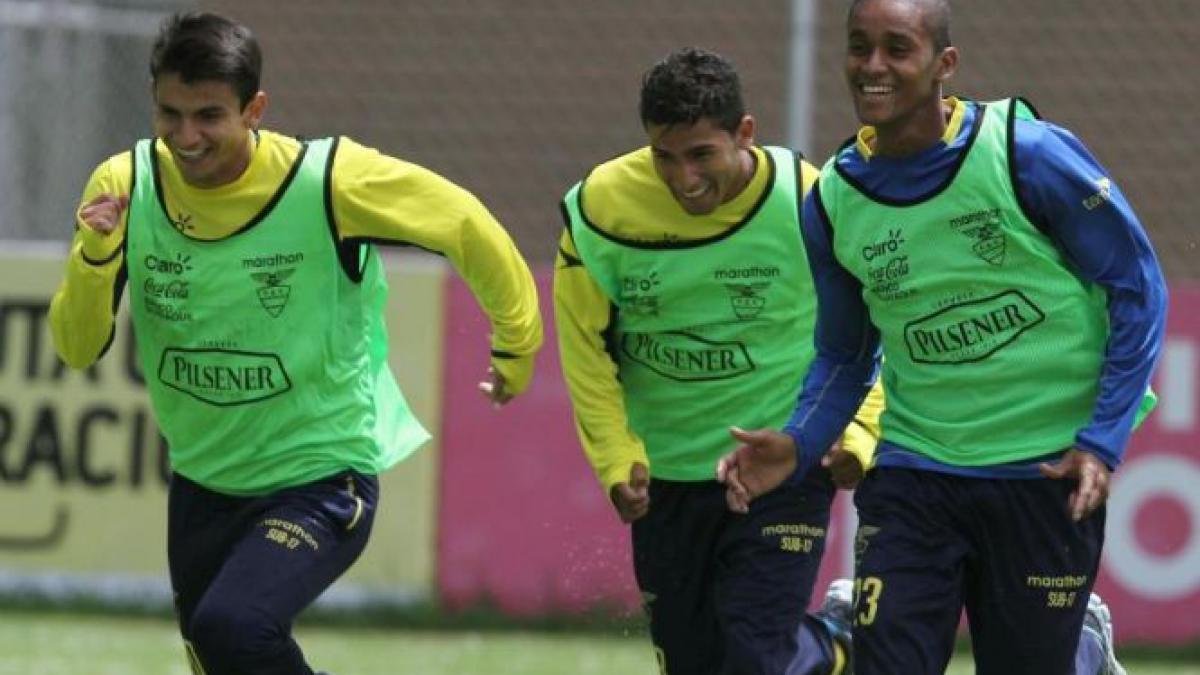 selectionerul ecuadorului a anuntat lotul definitiv pentru cupa mondiala din brazilia