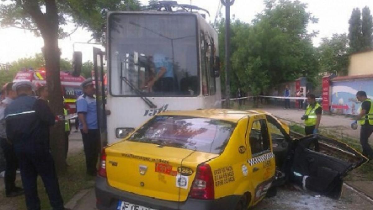 momente grele pentru manelistul dan bursuc sotia si fiul acestuia raniti intr un accident