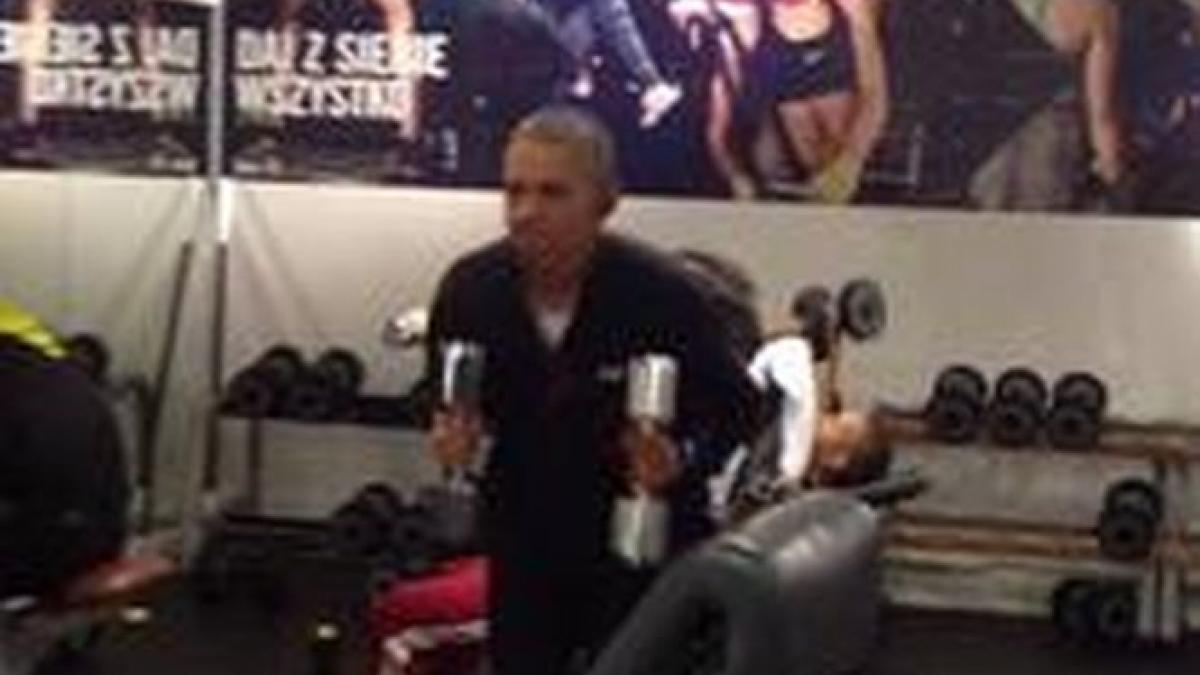 obama nu scapa niciun prilej de a si intretine forma fizica
