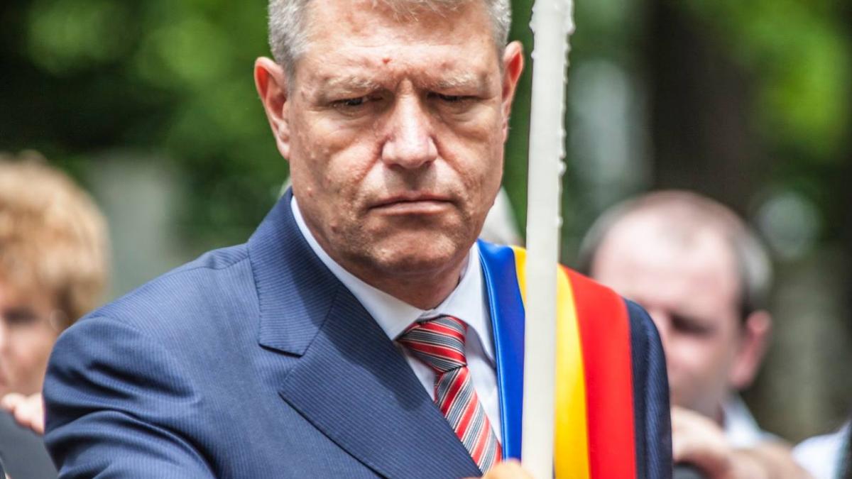 deziluzia optica santa klaus iohannis