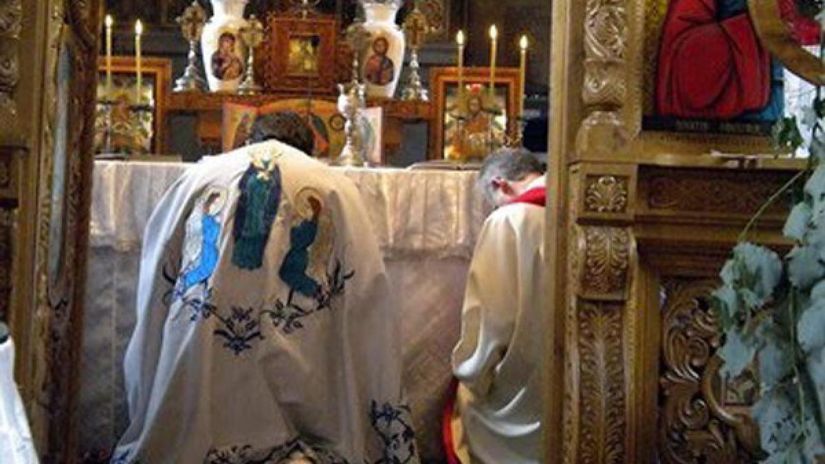 acest caz a fost ca o palma data bisericii ortodoxe ce a facut un preot propriei familii oamenii