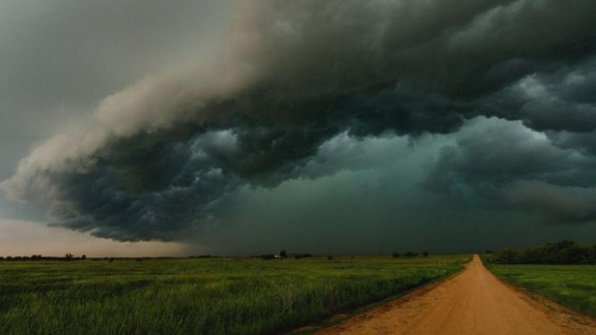 sase morti in urma furtunilor violente din germania
