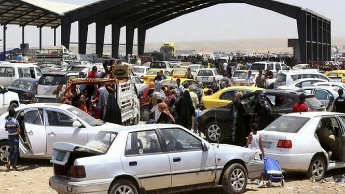 a inceput exodul 500 000 de civili din mosul fug din calea jihadistilor