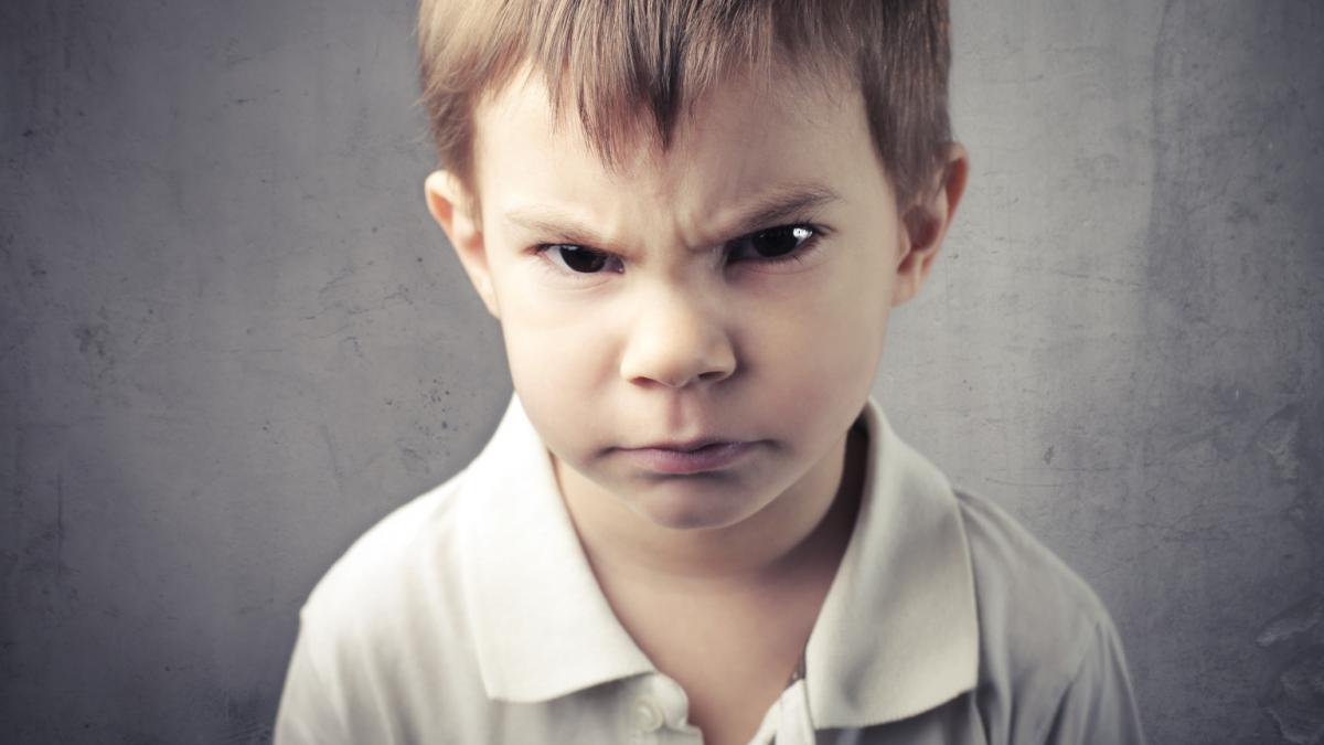 cum gestionam comportamentul opozitionist si crizele de furie ale copilului