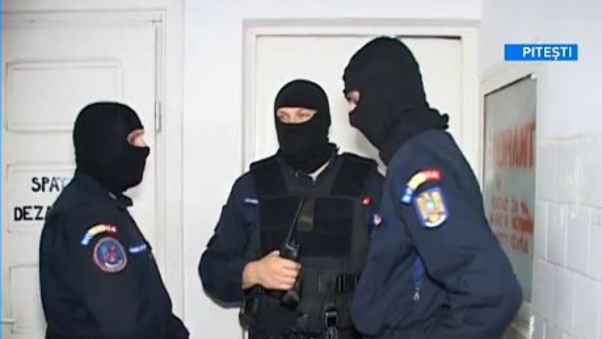 perchezitii la casa de pensii arges procurorii au suspiciuni ca institutia ar fi acordat ilegal