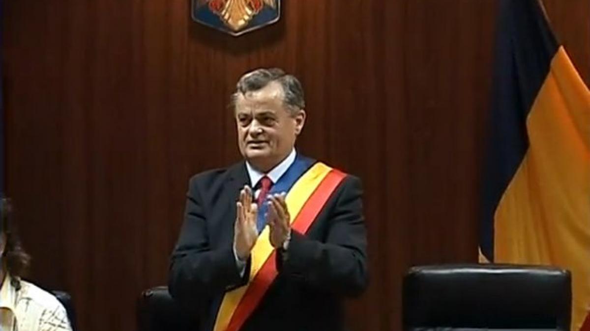 primarul ontanu se plimba la barcelona pe banii romanilor