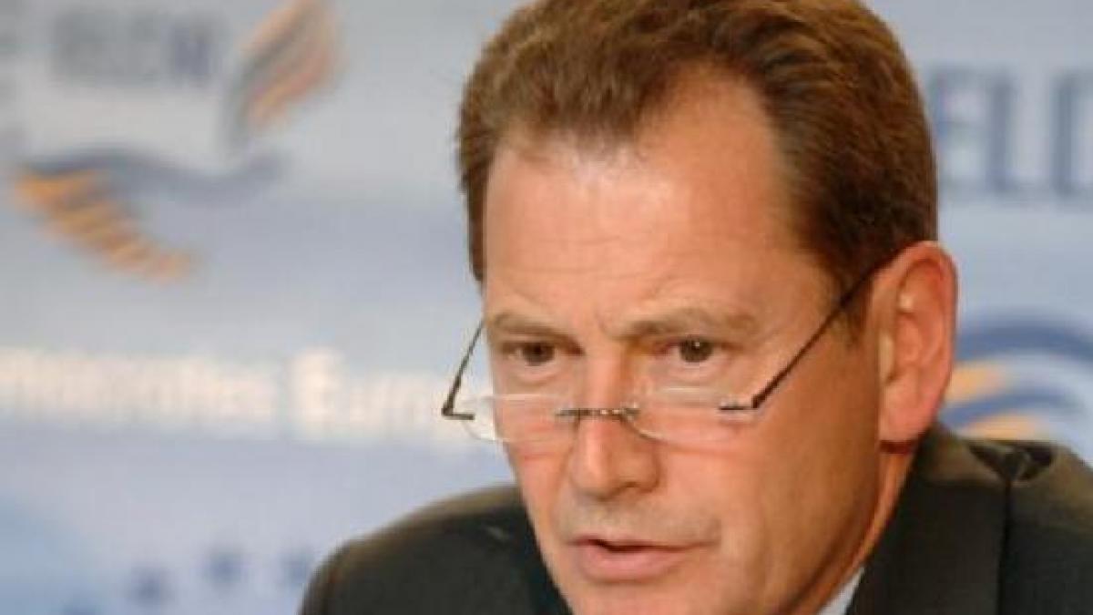 graham watson saluta initiativa lui tariceanu este important ca liberalii sa se regrupeze