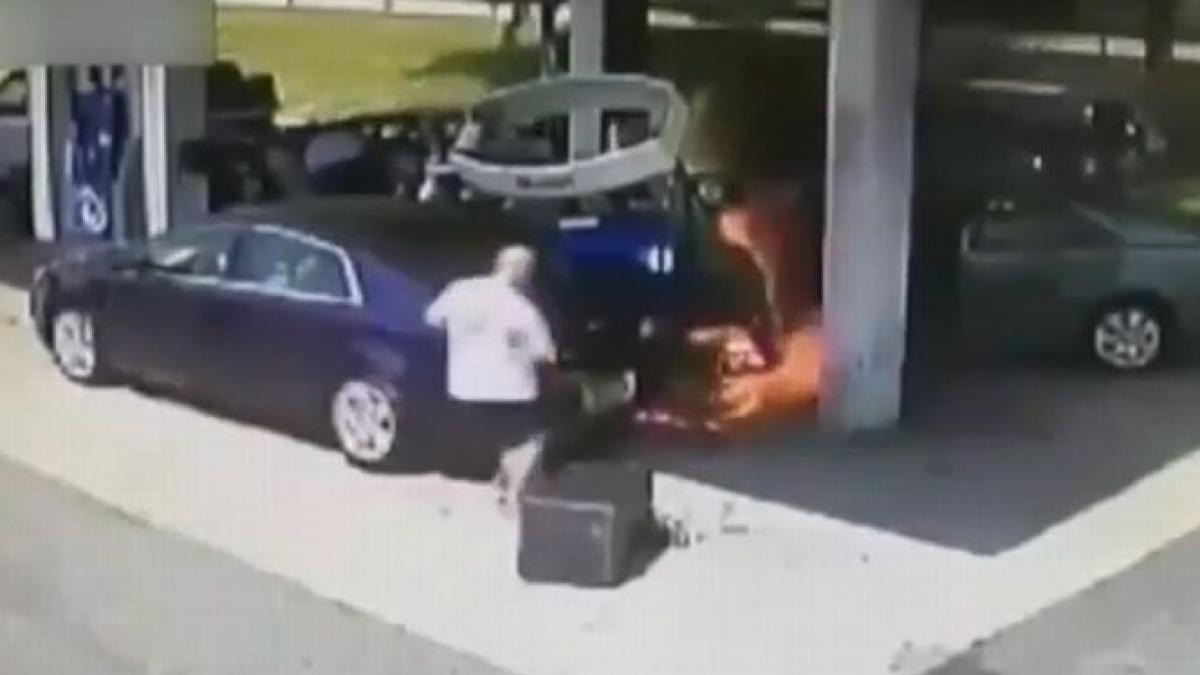 eroul din new york un politist l a salvat de la moarte sigura pe soferul care i a pus viata in