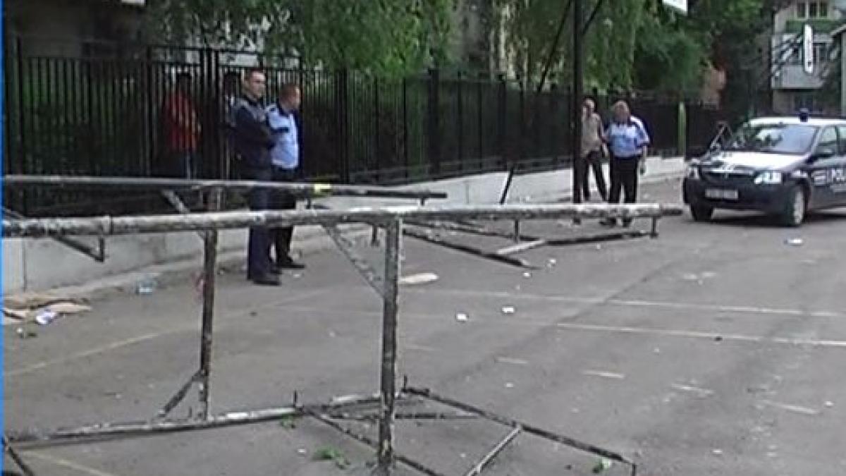 imagini socante doi copii au fost la un pas de moarte dupa ce au cazut de pe o schela aflata in