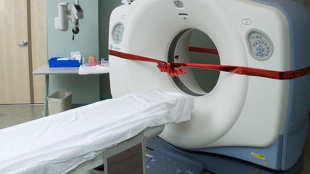 autoritatile din dej au inaugurat cu mare fast un tomograf care nu poate fi folosit