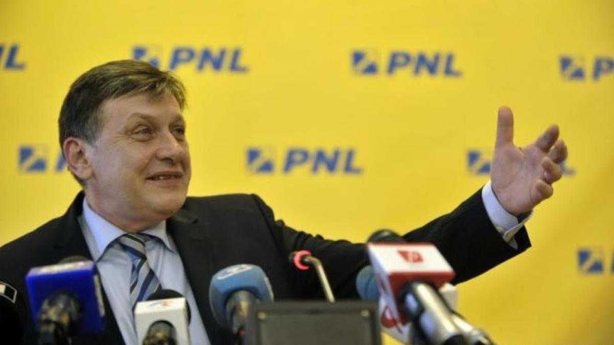 antonescu basescu putea rezolva astazi tot acest scandal printr un singur gest demisia