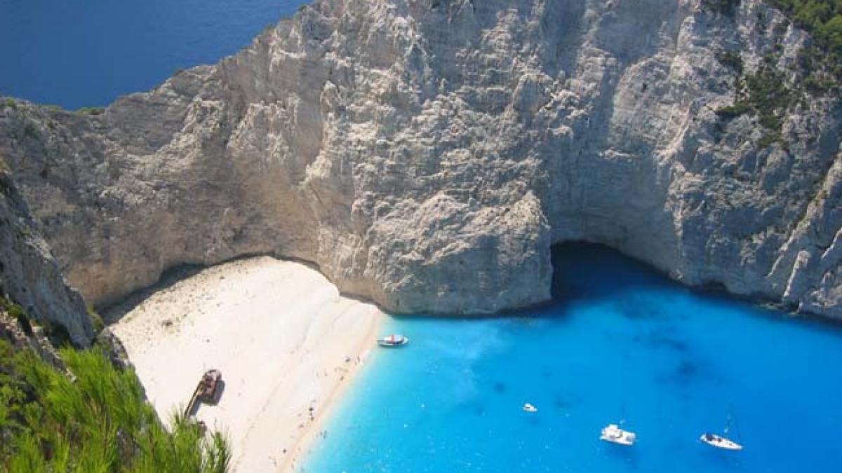 zakynthos insula preferata de artemis si apollo