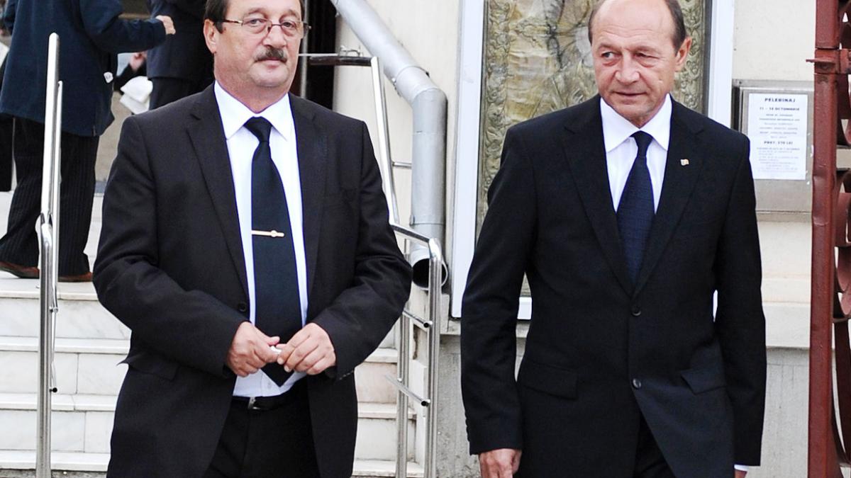 deziluzia optica frate frate da sentinta i pe bani